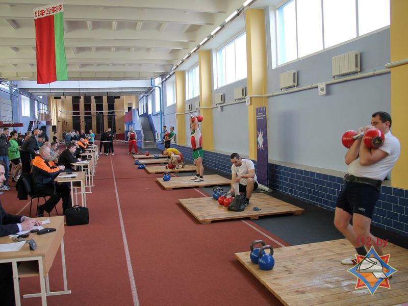 7 апреля на базе Университета Гражданской Защиты МЧС Беларуси в Минске прошел чемпионат Беларуси по гиревому спорту среди работников Министерства по ЧС. 